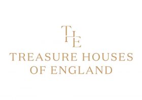 Treasure Houses of England
