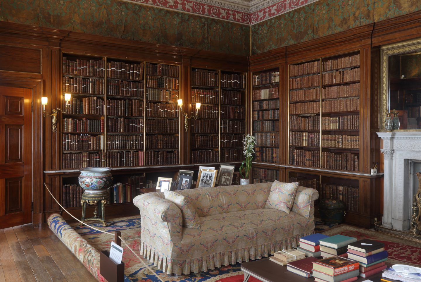 Link to page: Sharing Stories from Harewood’s Libraries